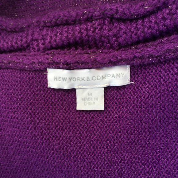 New York and company purple sweater size Medium - Picture 7 of 8